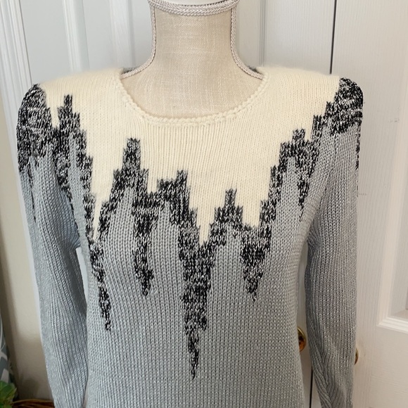 Vintage Gray, Black & Cream Sweater by Angenie / Size Small - Picture 4 of 10